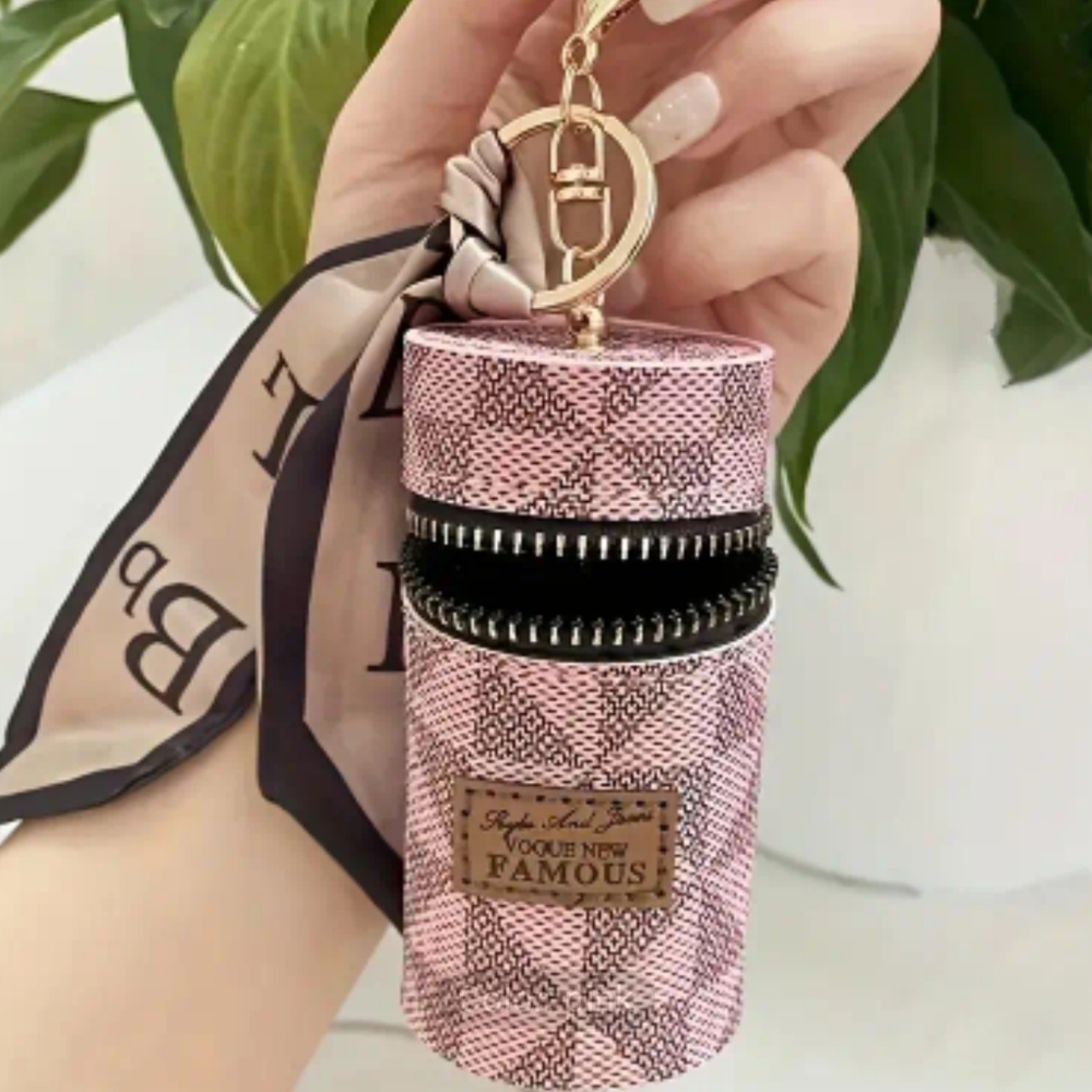Nwt Small Pouch Keychain - Picture 2 of 3